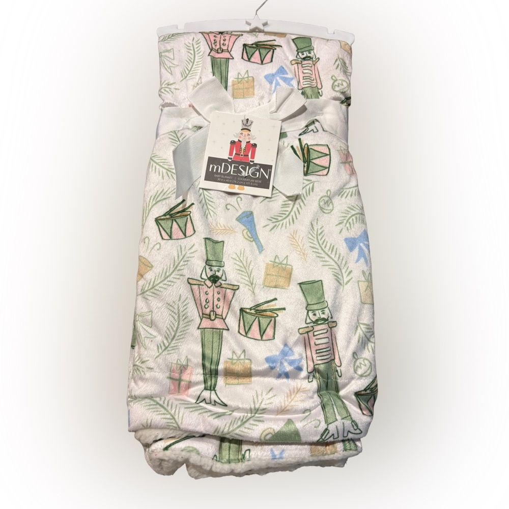MDESIGN NWT reversible faux Sherpa/minky baby blanket -toy soldier print